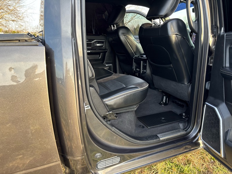 RAM 2500 Laramie Crew Cab SWB 4WD 2019