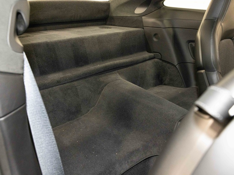 Porsche 911 Carrera T Coupe 2024