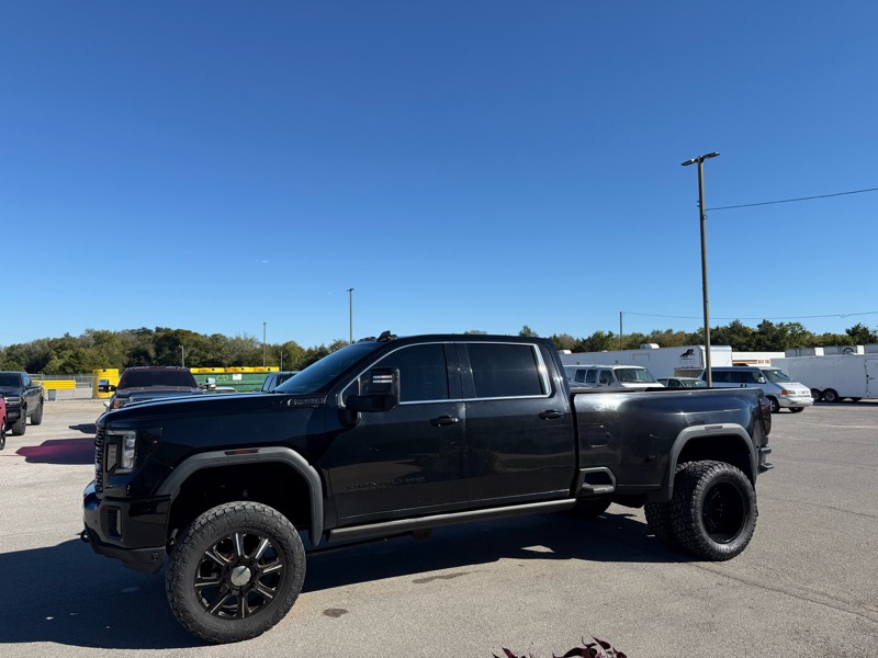 GMC Sierra 3500HD Denali Crew Cab 4WD 2021 GMC Sierra 3500HD Denali Crew Cab 4WD 2021