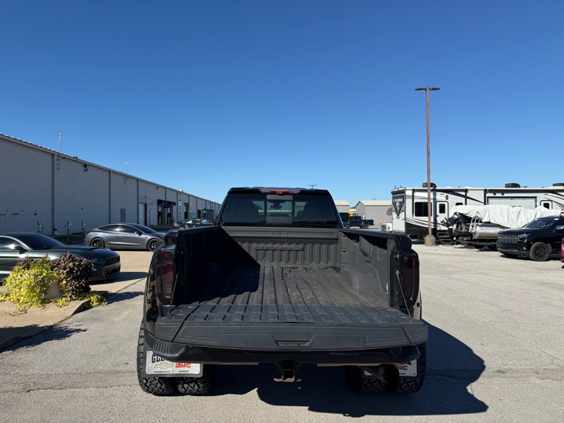 GMC Sierra 3500HD Denali Crew Cab 4WD 2021 GMC Sierra 3500HD Denali Crew Cab 4WD 2021