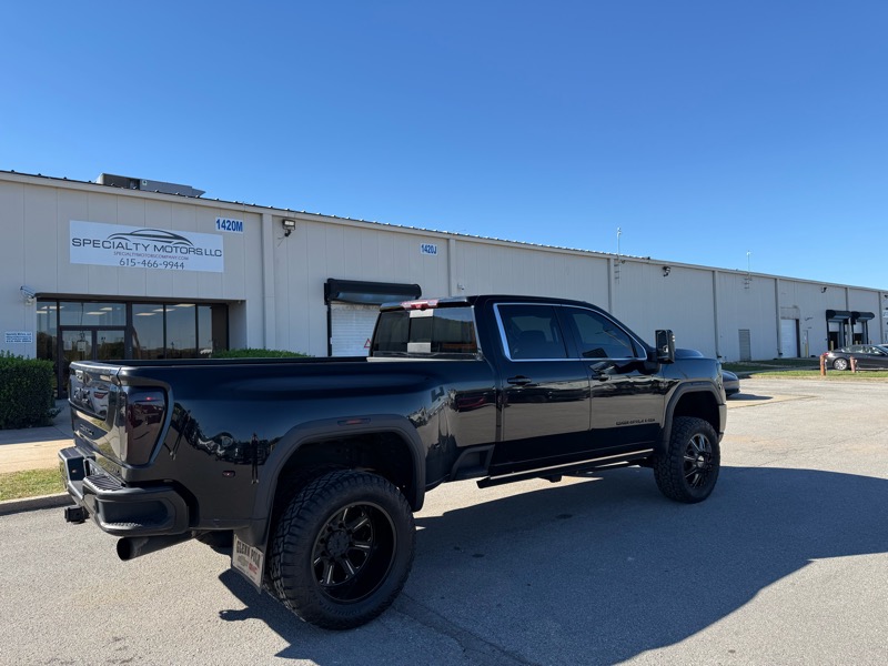 GMC Sierra 3500HD Denali Crew Cab 4WD 2021 GMC Sierra 3500HD Denali Crew Cab 4WD 2021