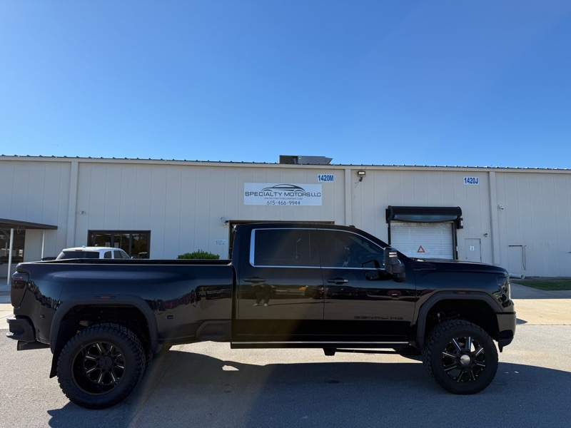 GMC Sierra 3500HD Denali Crew Cab 4WD 2021 GMC Sierra 3500HD Denali Crew Cab 4WD 2021