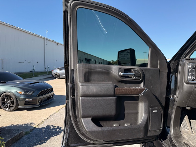 GMC Sierra 3500HD Denali Crew Cab 4WD 2021 GMC Sierra 3500HD Denali Crew Cab 4WD 2021