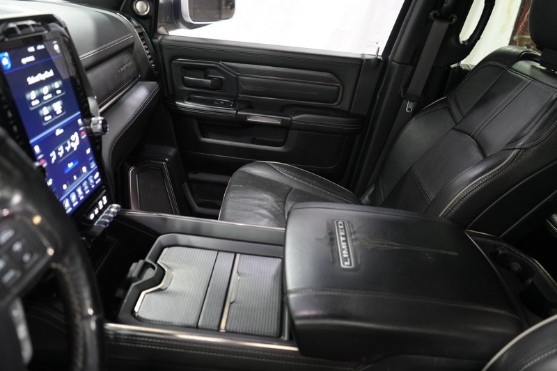 RAM 3500 Limited Mega Cab 4WD 2019