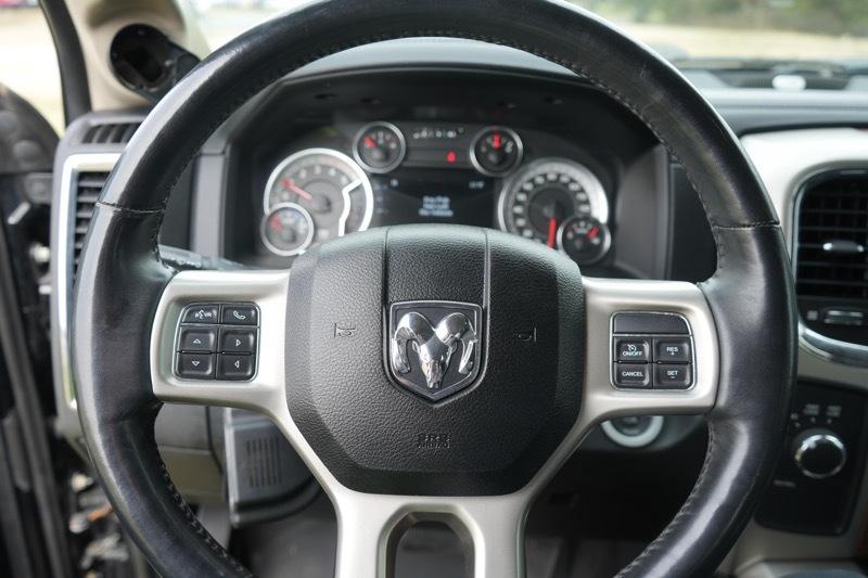 RAM 3500 Laramie Mega Cab 4WD 2014