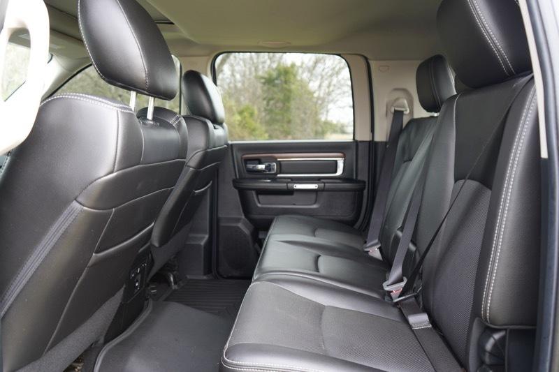 RAM 3500 Laramie Mega Cab 4WD 2014