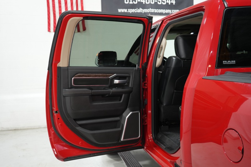 RAM 2500 Laramie Crew Cab SWB 4WD 2021