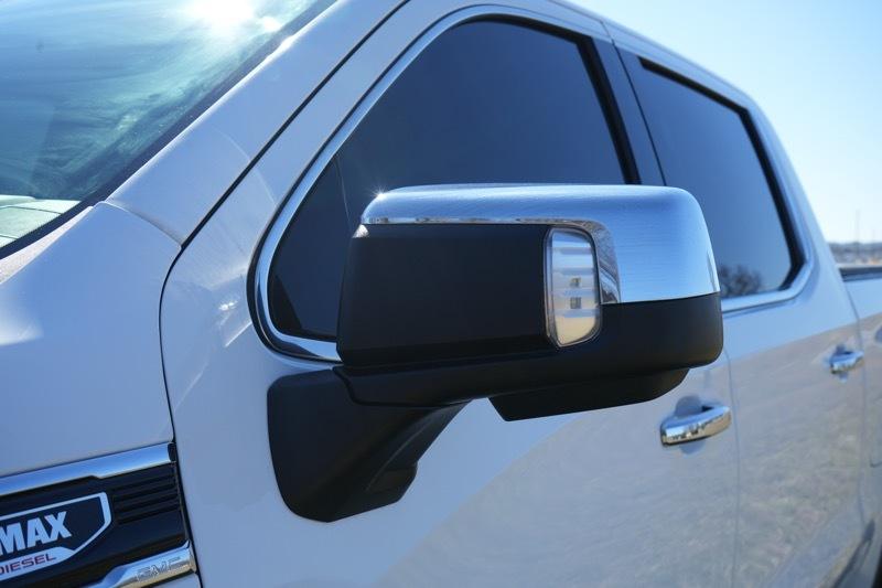 GMC Sierra 1500 Denali Crew Cab Short Box 4WD 2023