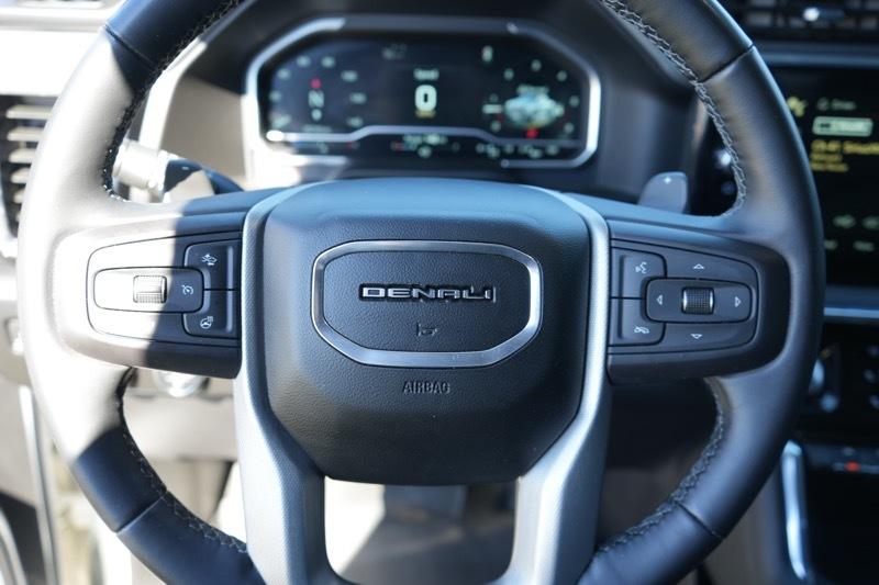 GMC Sierra 1500 Denali Crew Cab Short Box 4WD 2023