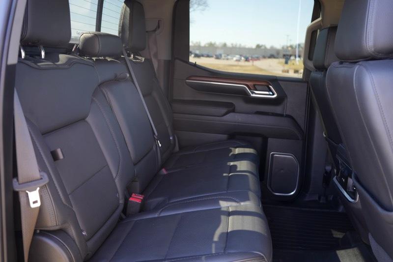 GMC Sierra 1500 Denali Crew Cab Short Box 4WD 2023