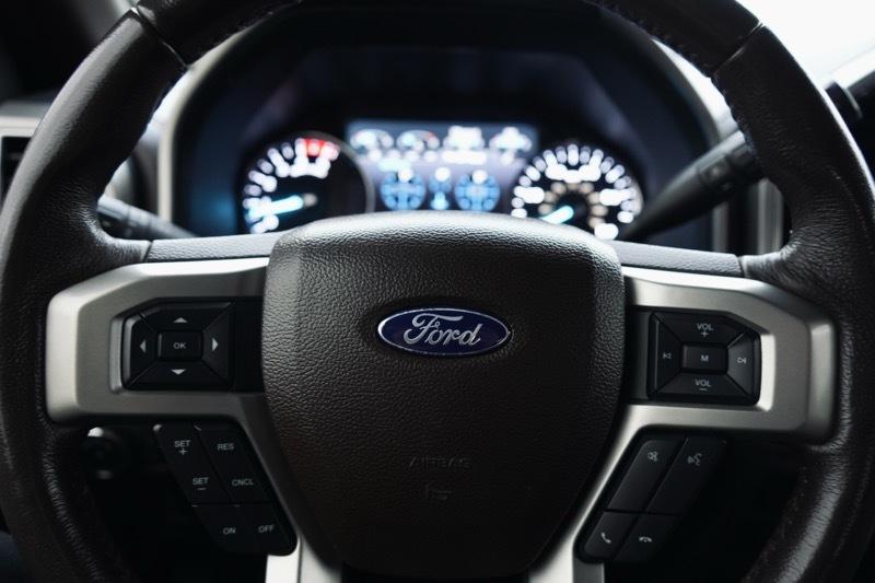 Ford F-450 SD Lariat Crew Cab DRW 4WD 2022