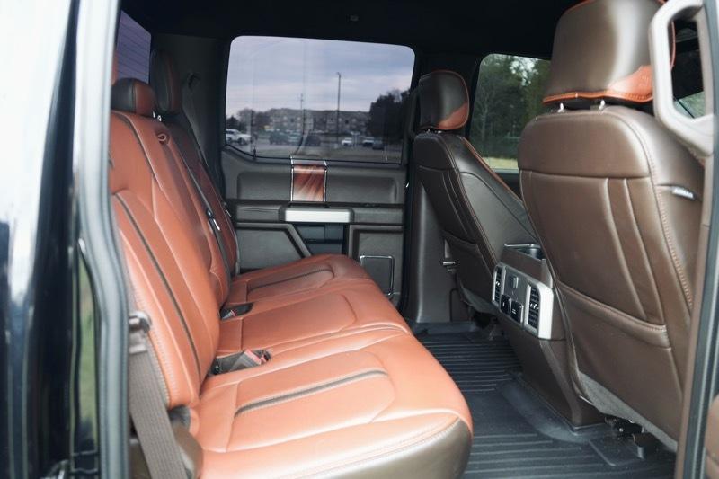 Ford F-450 SD Lariat Crew Cab DRW 4WD 2022