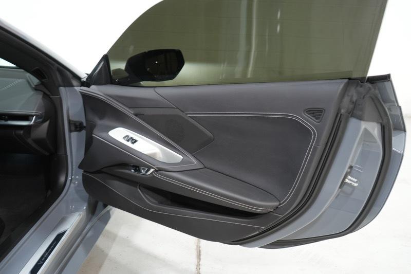 Chevrolet Corvette 2dr Stingray Z51 Cpe w/1LT 2024