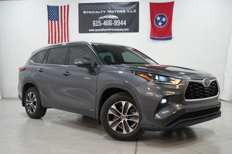 Toyota Highlander Hybrid XLE AWD 2021