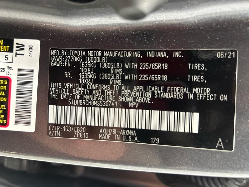 Toyota Highlander Hybrid XLE AWD 2021