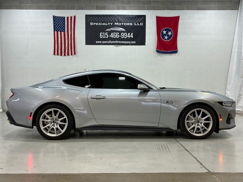 Ford Mustang GT Premium 2D Coupe 2024