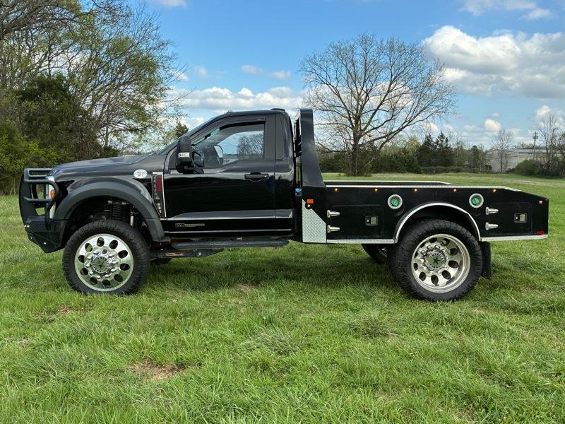 Ford F-550 Regular Cab DRW 4WD 2024