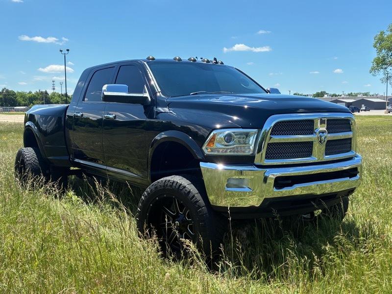 RAM 3500 Laramie Mega Cab 4WD DRW 2015
