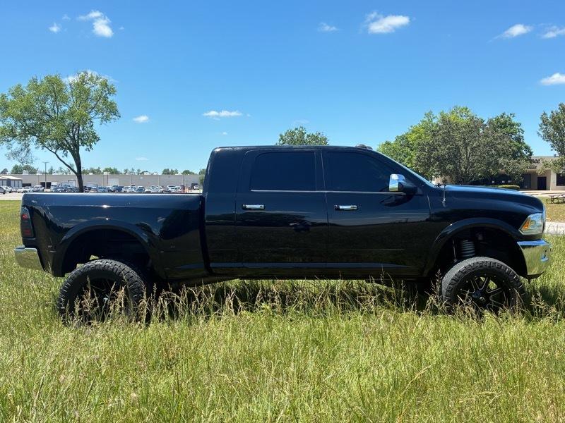 RAM 3500 Laramie Mega Cab 4WD DRW 2015