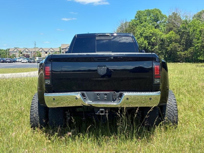 RAM 3500 Laramie Mega Cab 4WD DRW 2015
