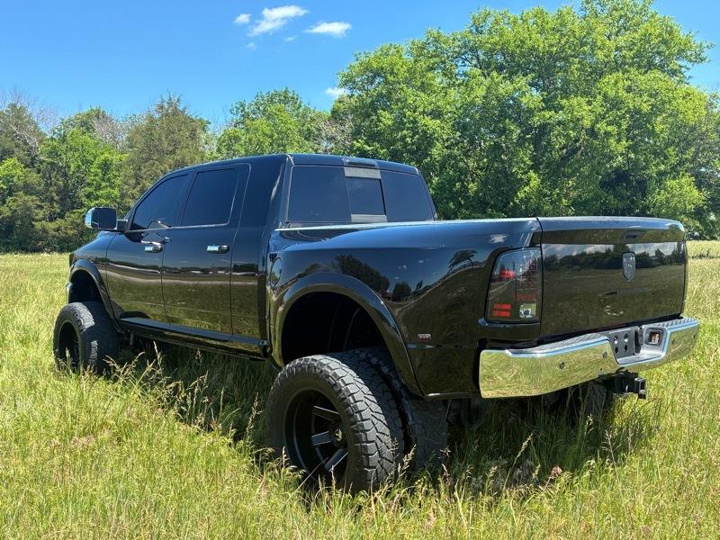 RAM 3500 Laramie Mega Cab 4WD DRW 2015