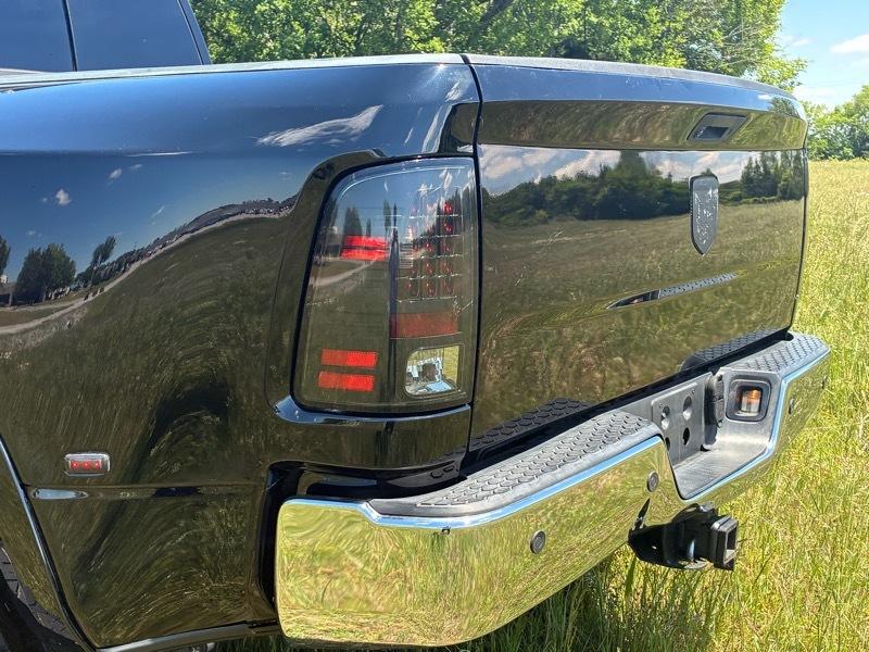 RAM 3500 Laramie Mega Cab 4WD DRW 2015