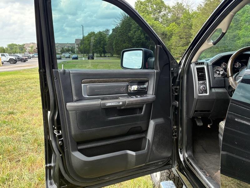 RAM 2500 Longhorn Crew Cab SWB 4WD 2014