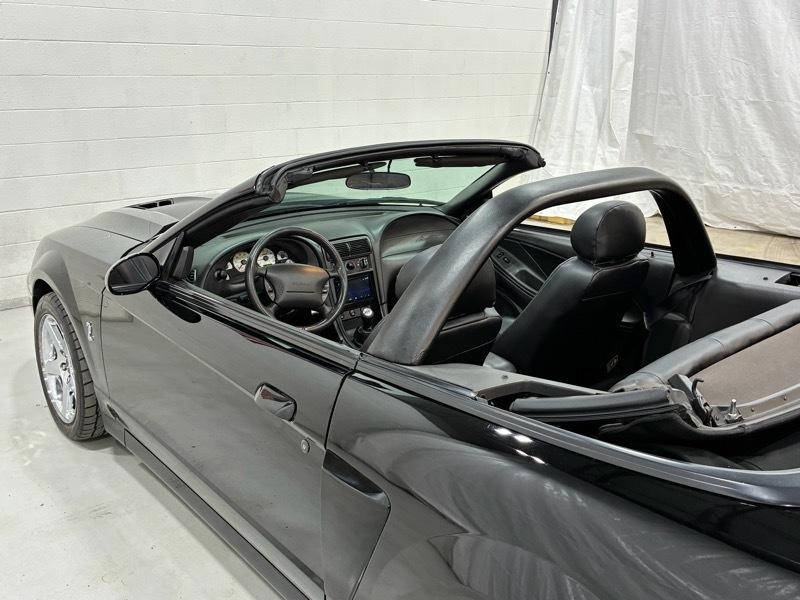 Ford Mustang SVT Cobra Convertible 2003