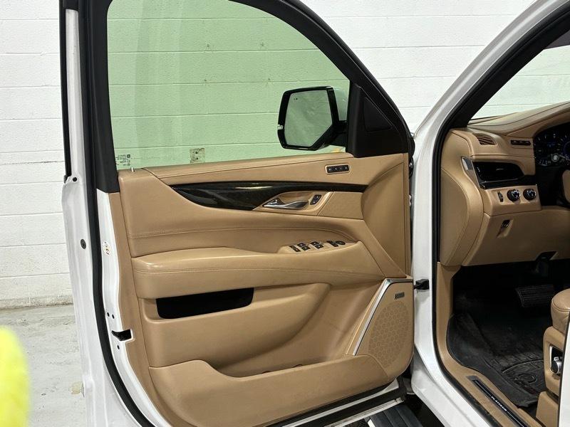 Cadillac Escalade Platinum 4WD 2018