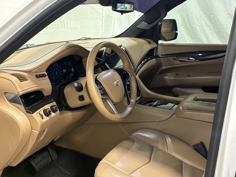 Cadillac Escalade Platinum 4WD 2018