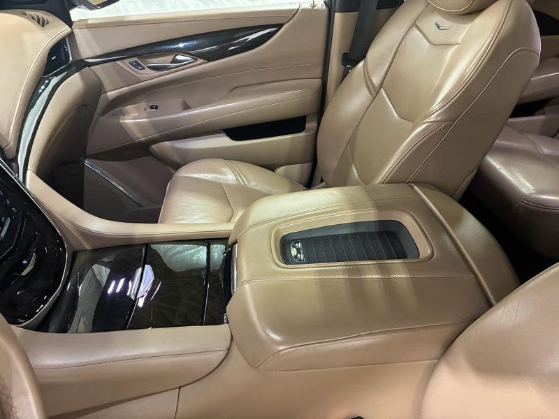 Cadillac Escalade Platinum 4WD 2018