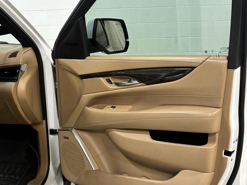 Cadillac Escalade Platinum 4WD 2018