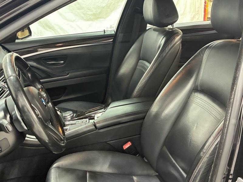 BMW 5-Series 528i 2016