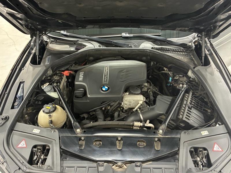 BMW 5-Series 528i 2016