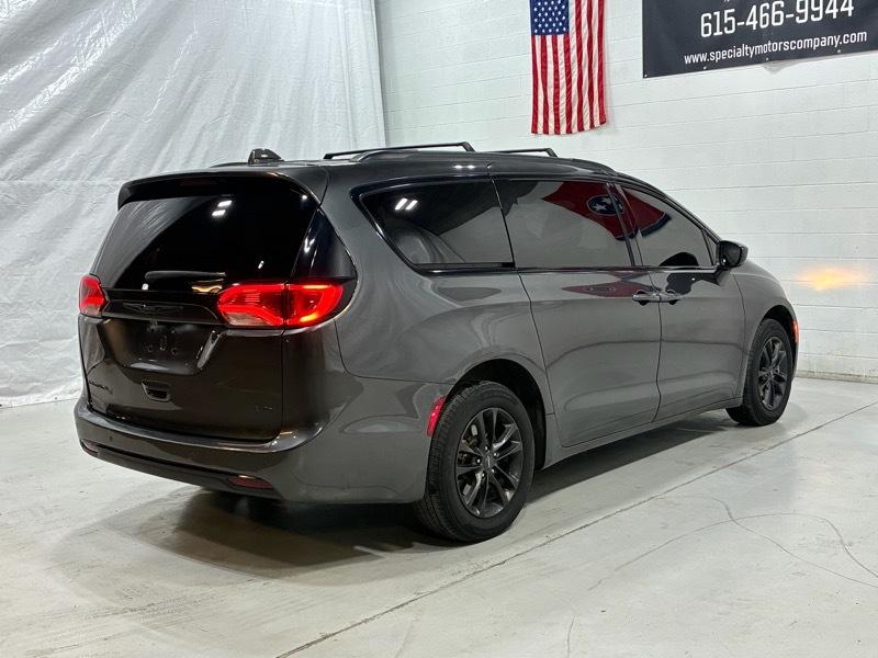 Chrysler Pacifica Touring L AWD 2020