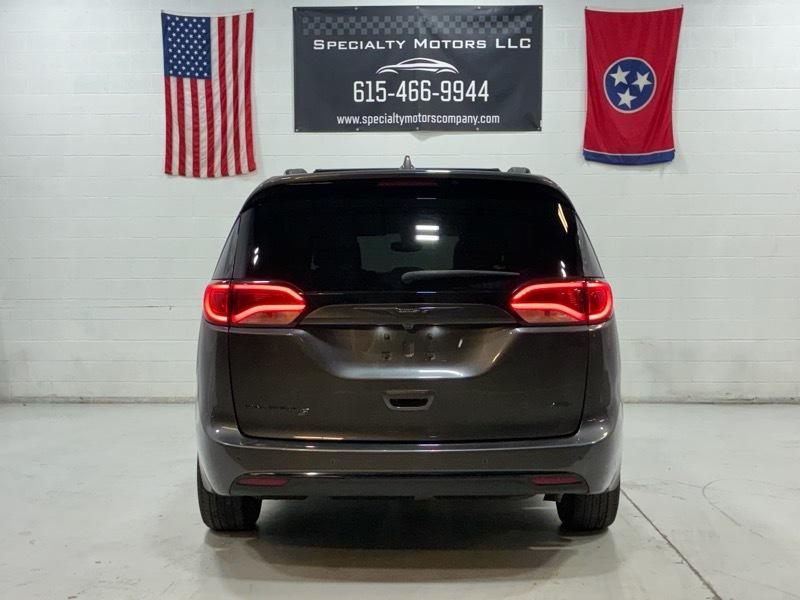 Chrysler Pacifica Touring L AWD 2020