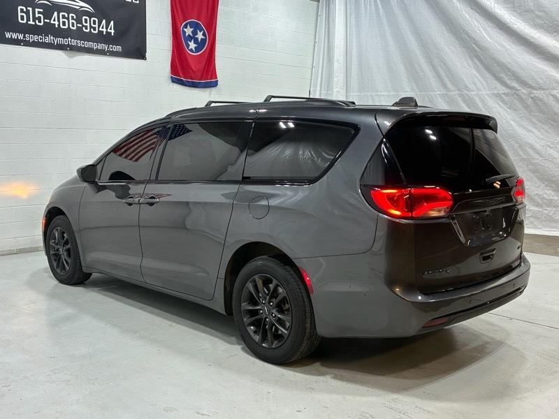Chrysler Pacifica Touring L AWD 2020