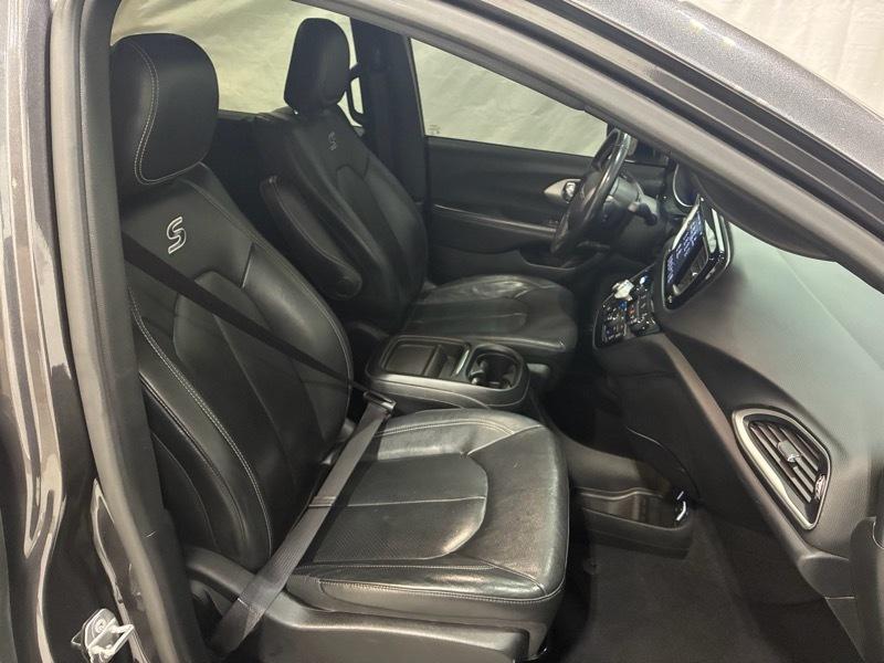 Chrysler Pacifica Touring L AWD 2020