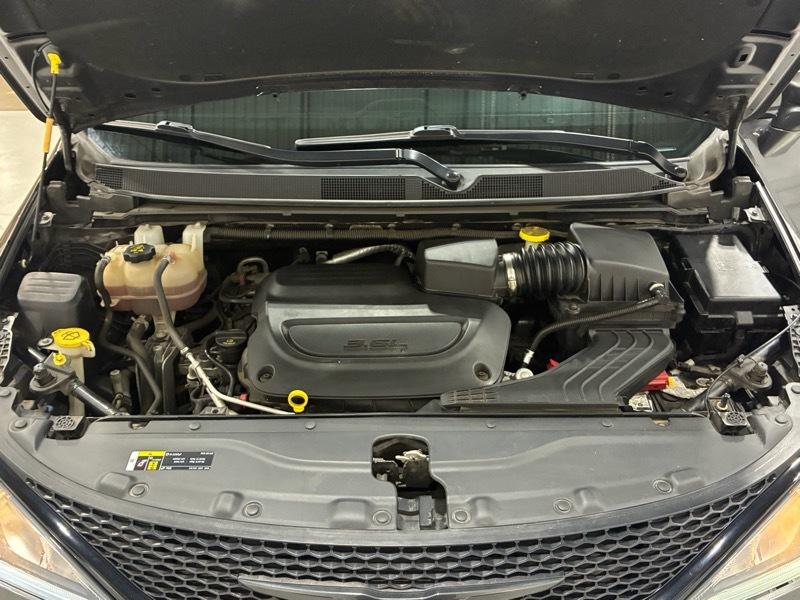 Chrysler Pacifica Touring L AWD 2020