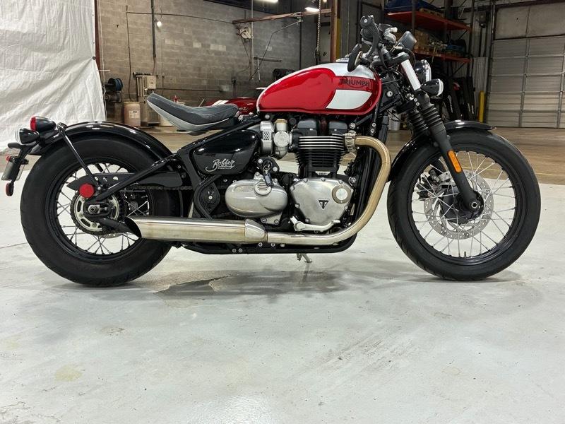 Triumph Bonneville Bobber  2018
