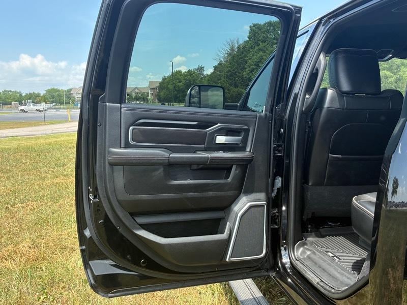 RAM 2500 Laramie Crew Cab SWB 4WD 2020