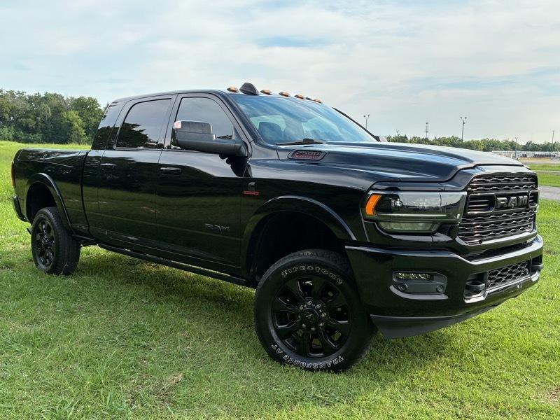 RAM 2500 Limited Mega Cab 4WD 2022