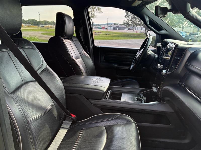 RAM 2500 Limited Mega Cab 4WD 2022
