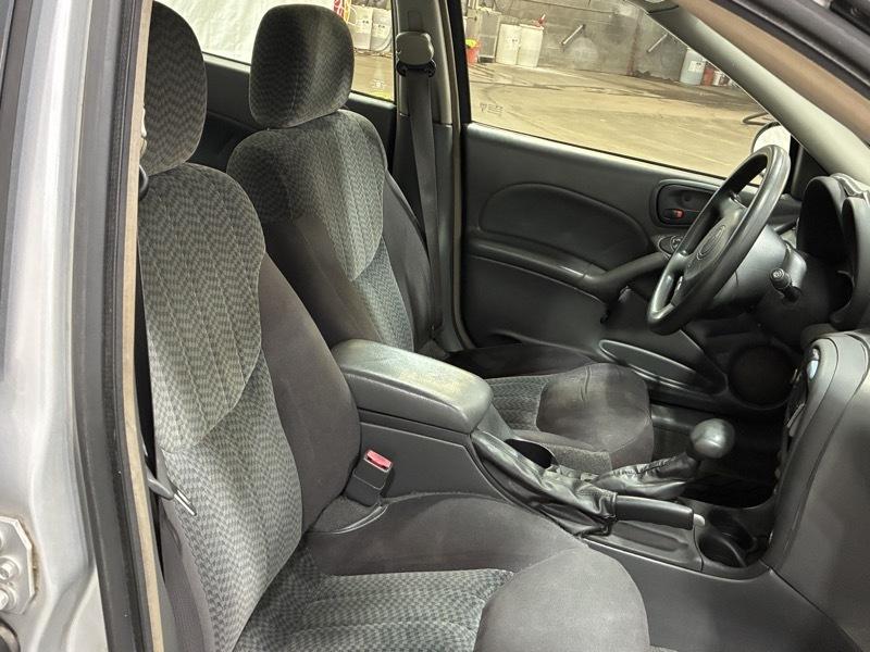 Pontiac Grand Am SE1 sedan 2004