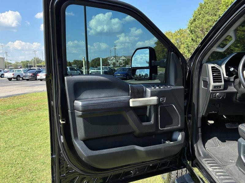 Ford F-250 SD Lariat Crew Cab 4WD 2021