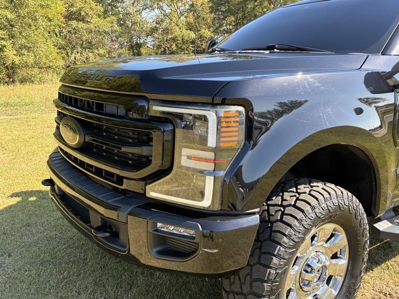 Ford F-250 SD Lariat Crew Cab 4WD 2021