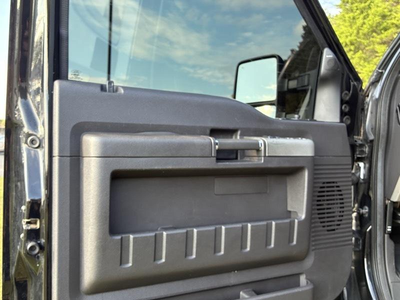 Ford F-250 SD Lariat Crew Cab 4WD 2016