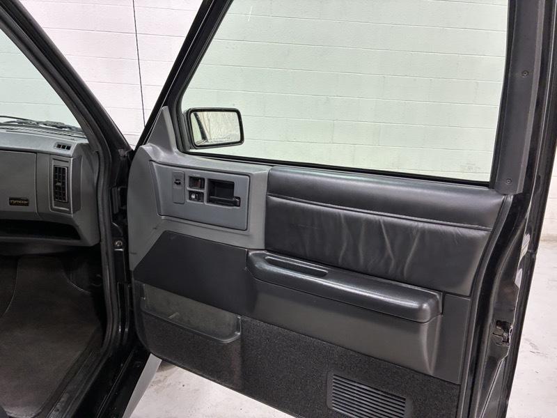 GMC Typhoon Base 1993