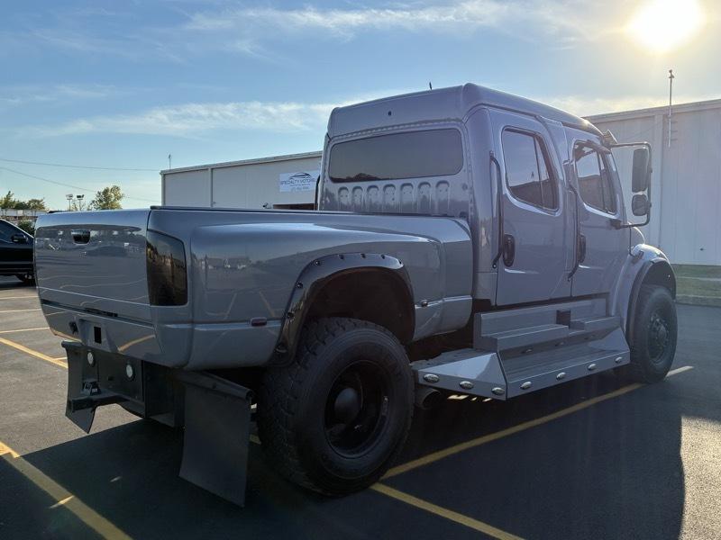 Freightliner Sport Chassis  2010