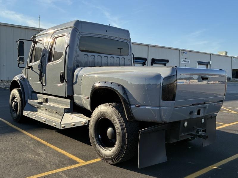 Freightliner Sport Chassis  2010